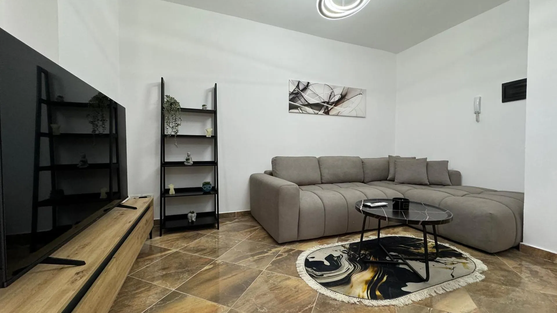 דורס 5 New Central Comfy Apartments 0*,  אלבניה
