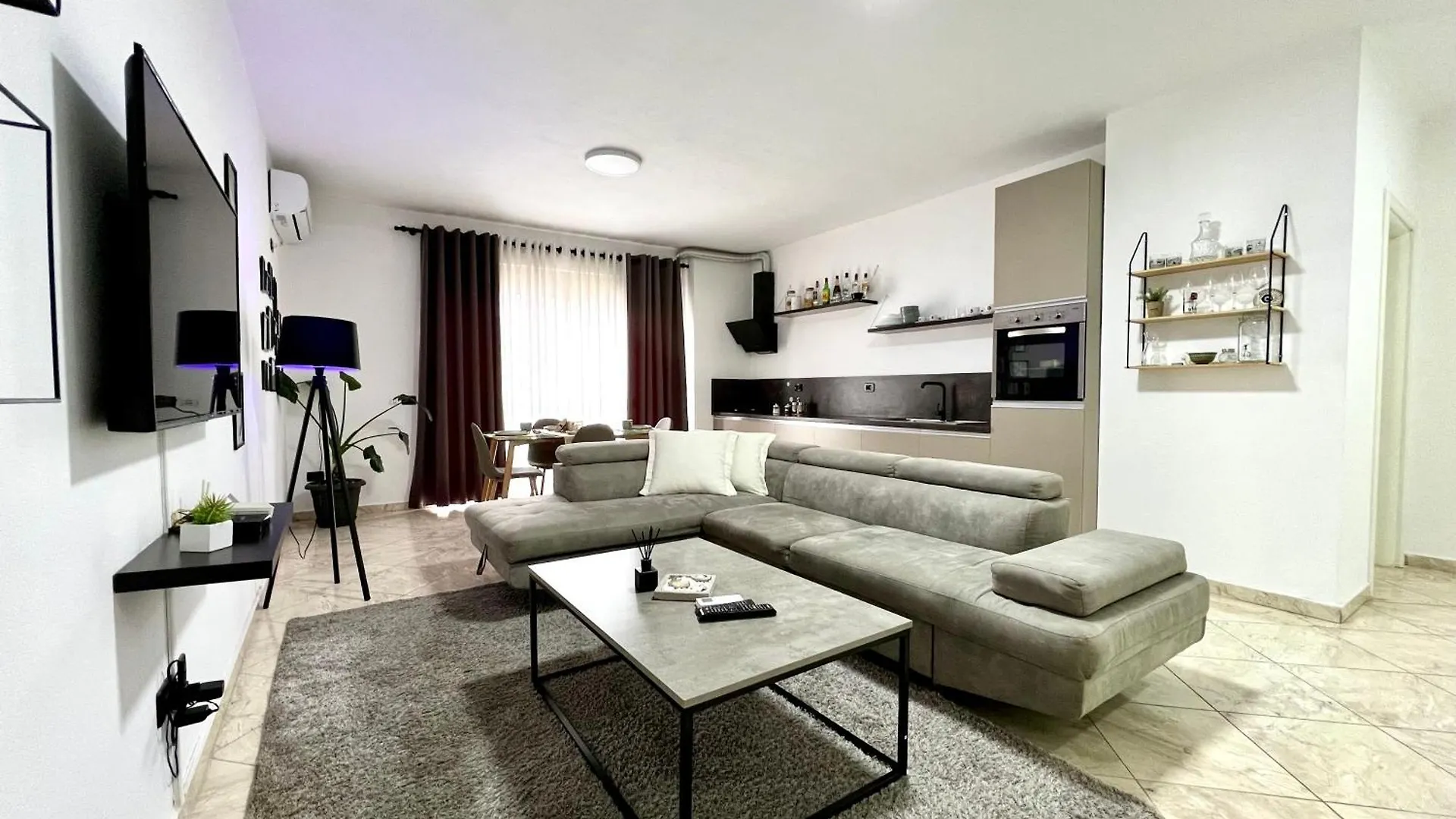 דורס 5 New Central Comfy Apartments אלבניה