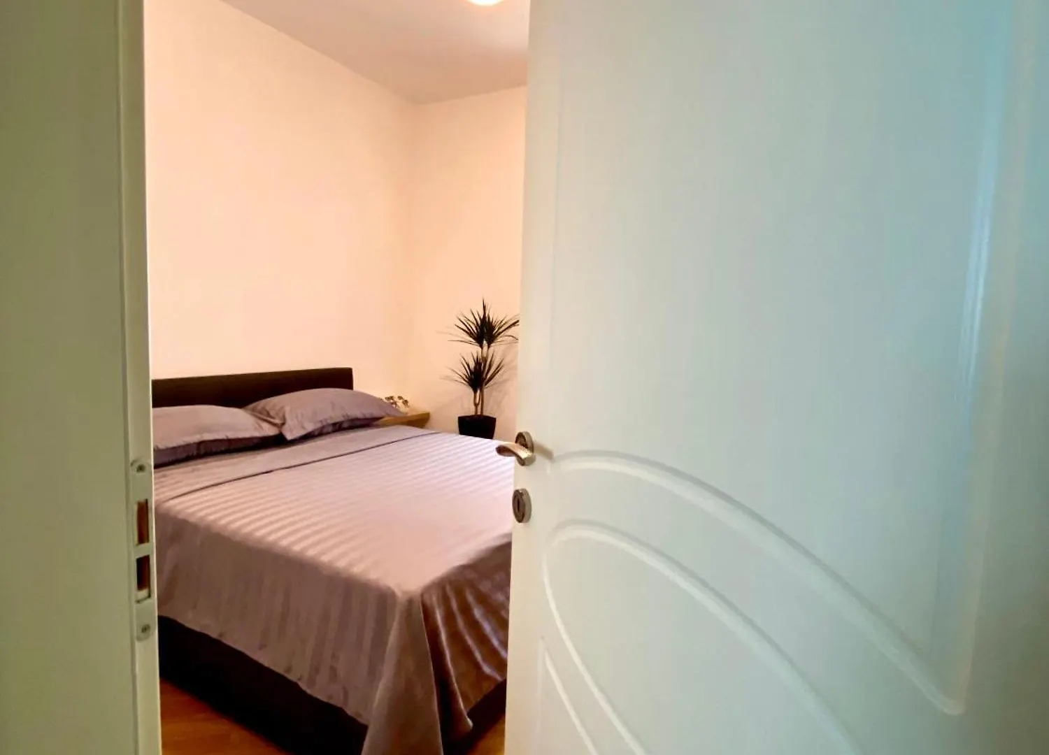 5 New Central Comfy Apartments ドゥラス