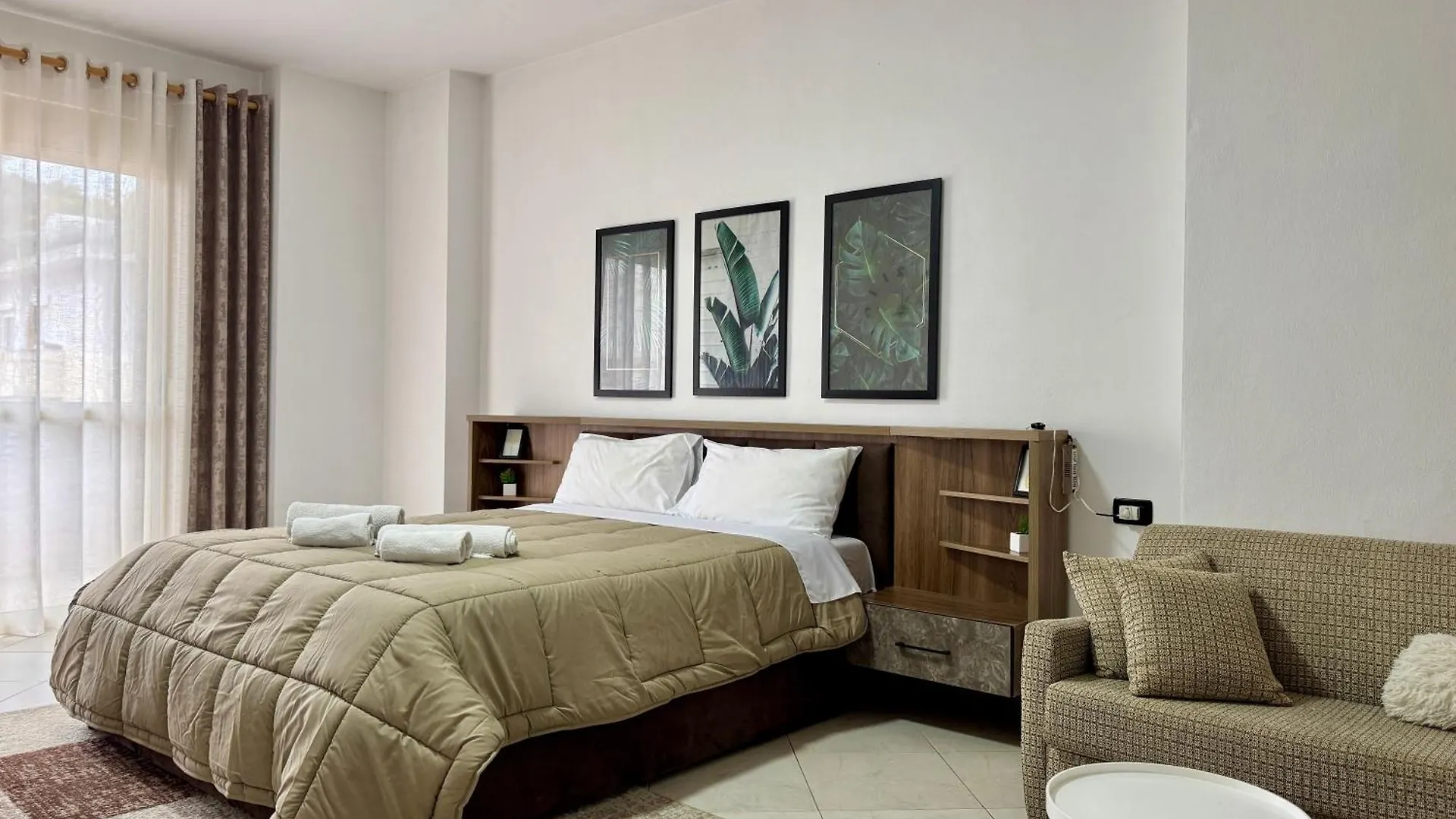 דורס 5 New Central Comfy Apartments אלבניה